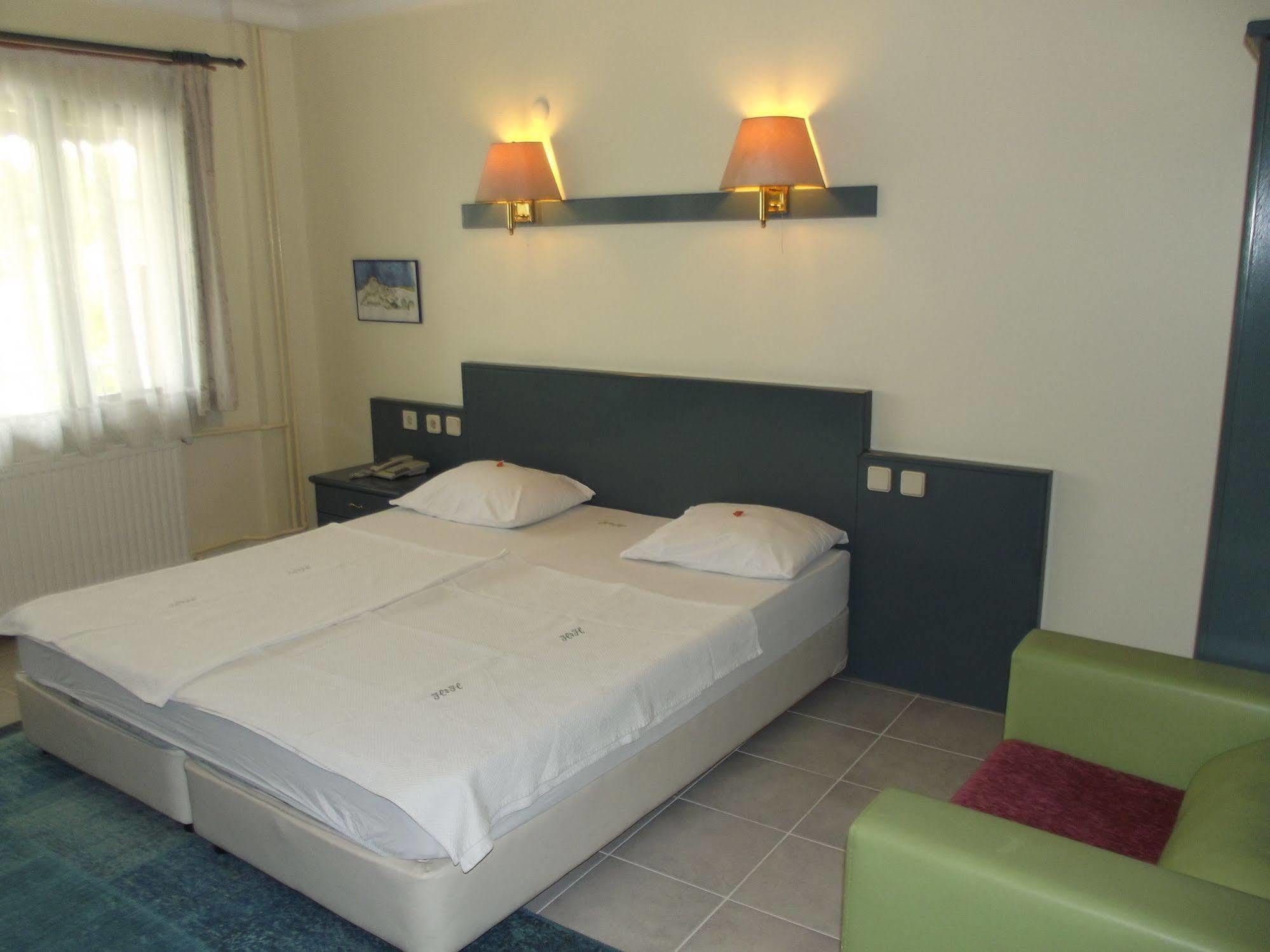 פמוקלה Hotel Hal-Tur מראה חיצוני תמונה